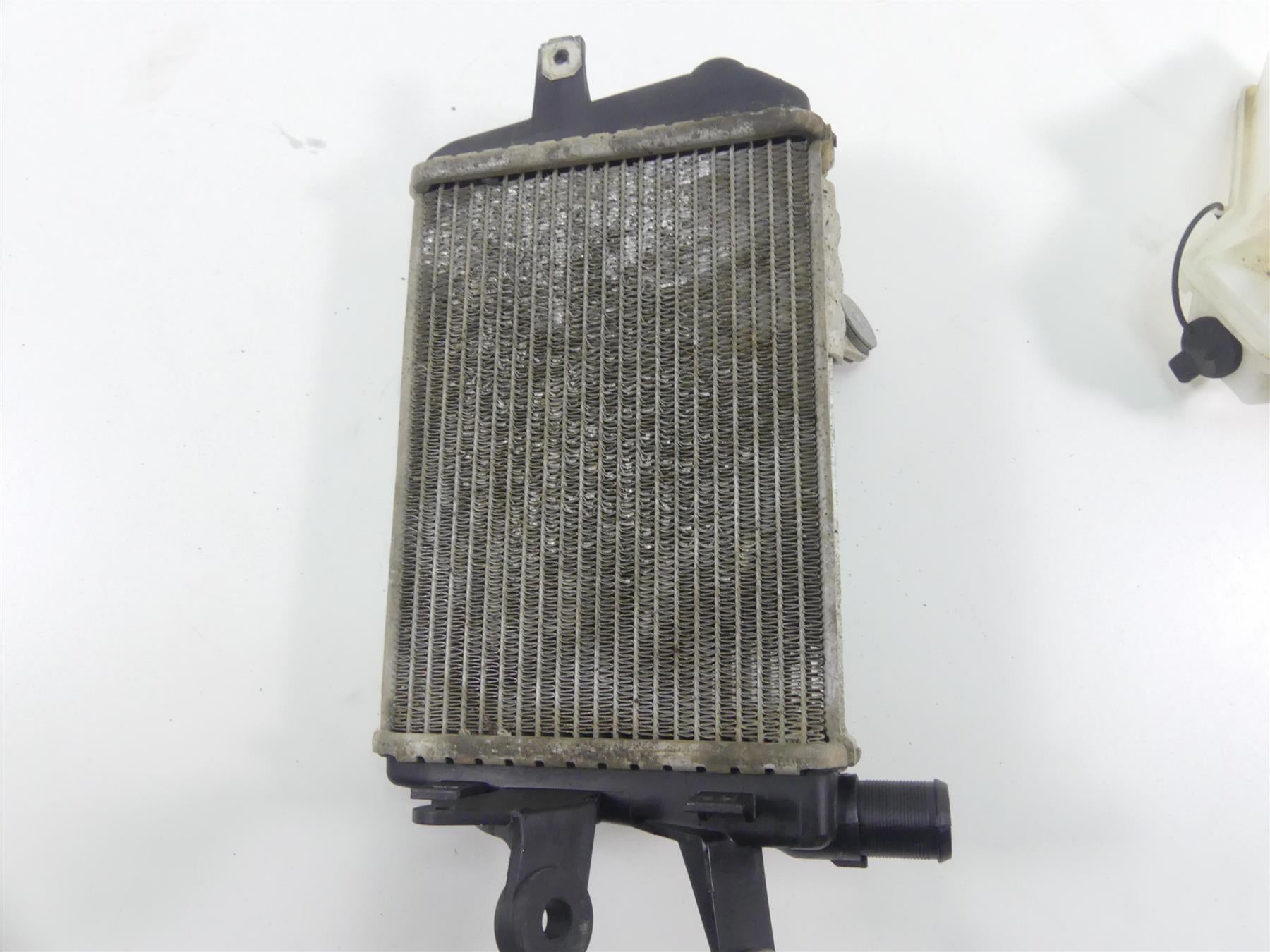 2019 BMW R1250GS K50 Right Radiator Reservoir Set - No Leaks 17118546416 {{ shop.shopifyCountryName }} - Mototech271