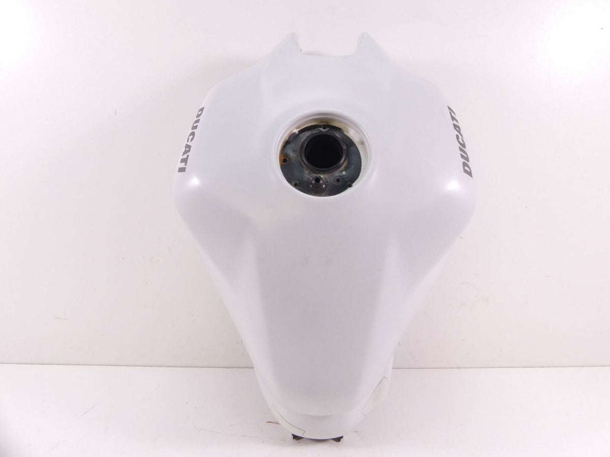 2019 Ducati Supersport 939 S Fuel Gas Petrol Tank Reservoir - Nice 58612531BW {{ shop.shopifyCountryName }} - Mototech271