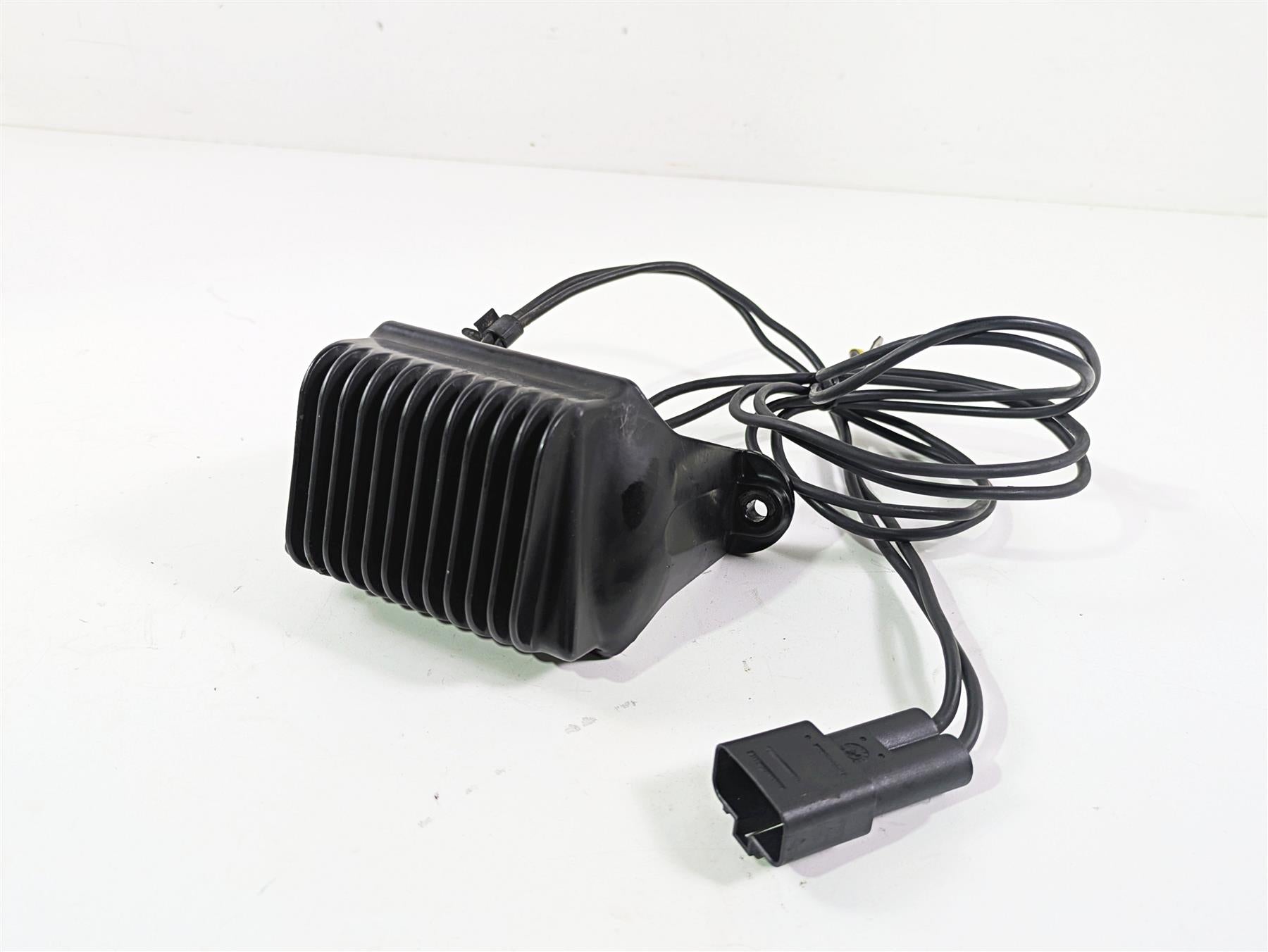 1998 Harley Touring FLHRCI Road King Rectifier Voltage Regulator 74505-97 {{ shop.shopifyCountryName }} - Mototech271