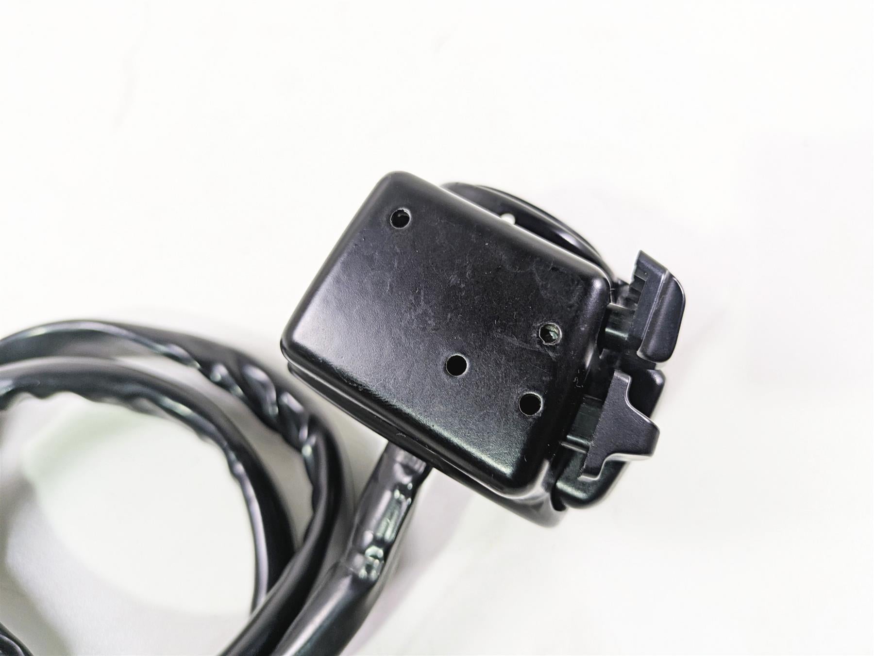 1999 Harley Touring FLHTCUI E-Glide Left Hand Control Switch Audio 71682-06A {{ shop.shopifyCountryName }} - Mototech271