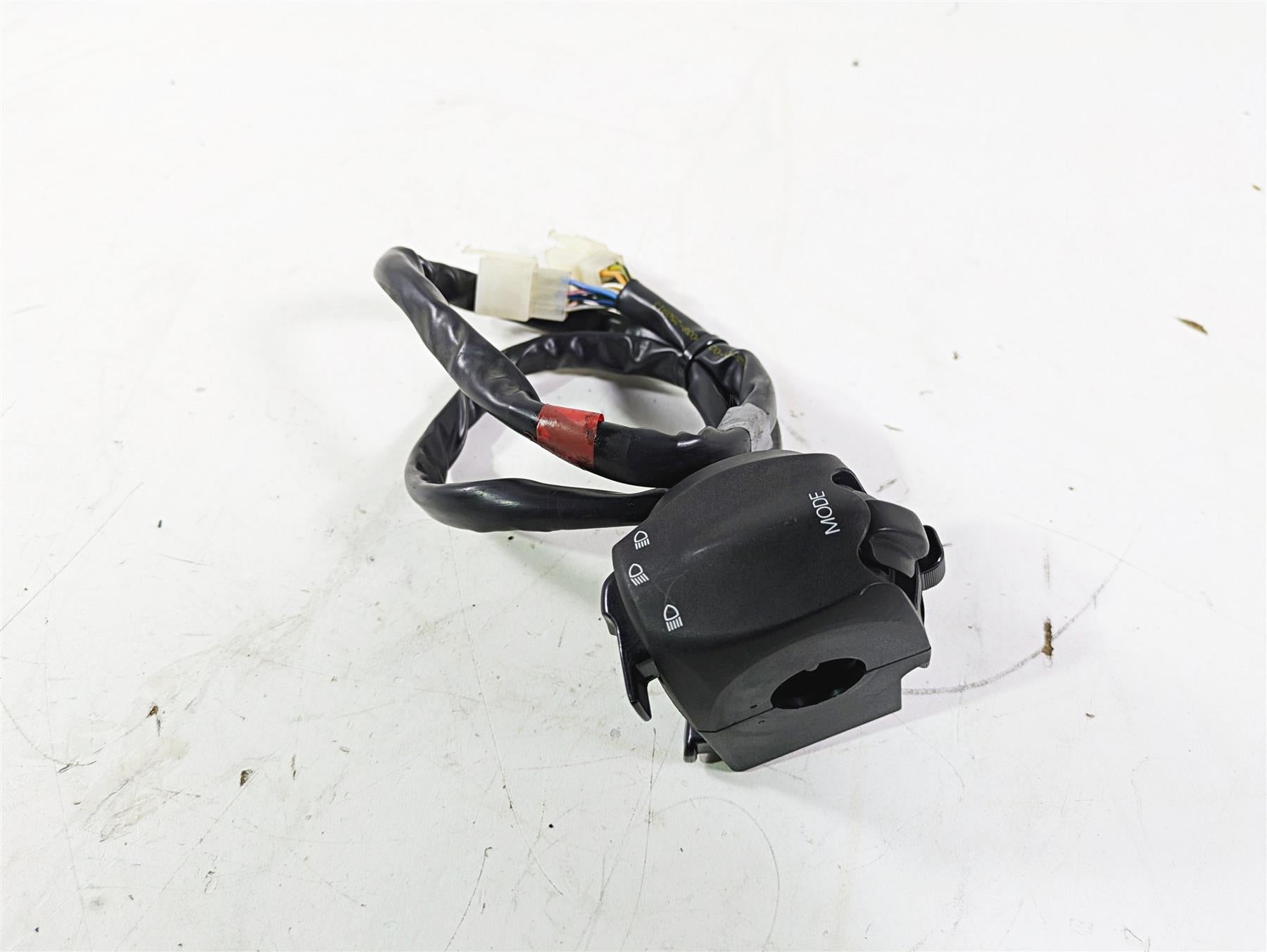 2014 Moto Guzzi California 1400 Touring Left Hand Control Switch 887795 {{ shop.shopifyCountryName }} - Mototech271