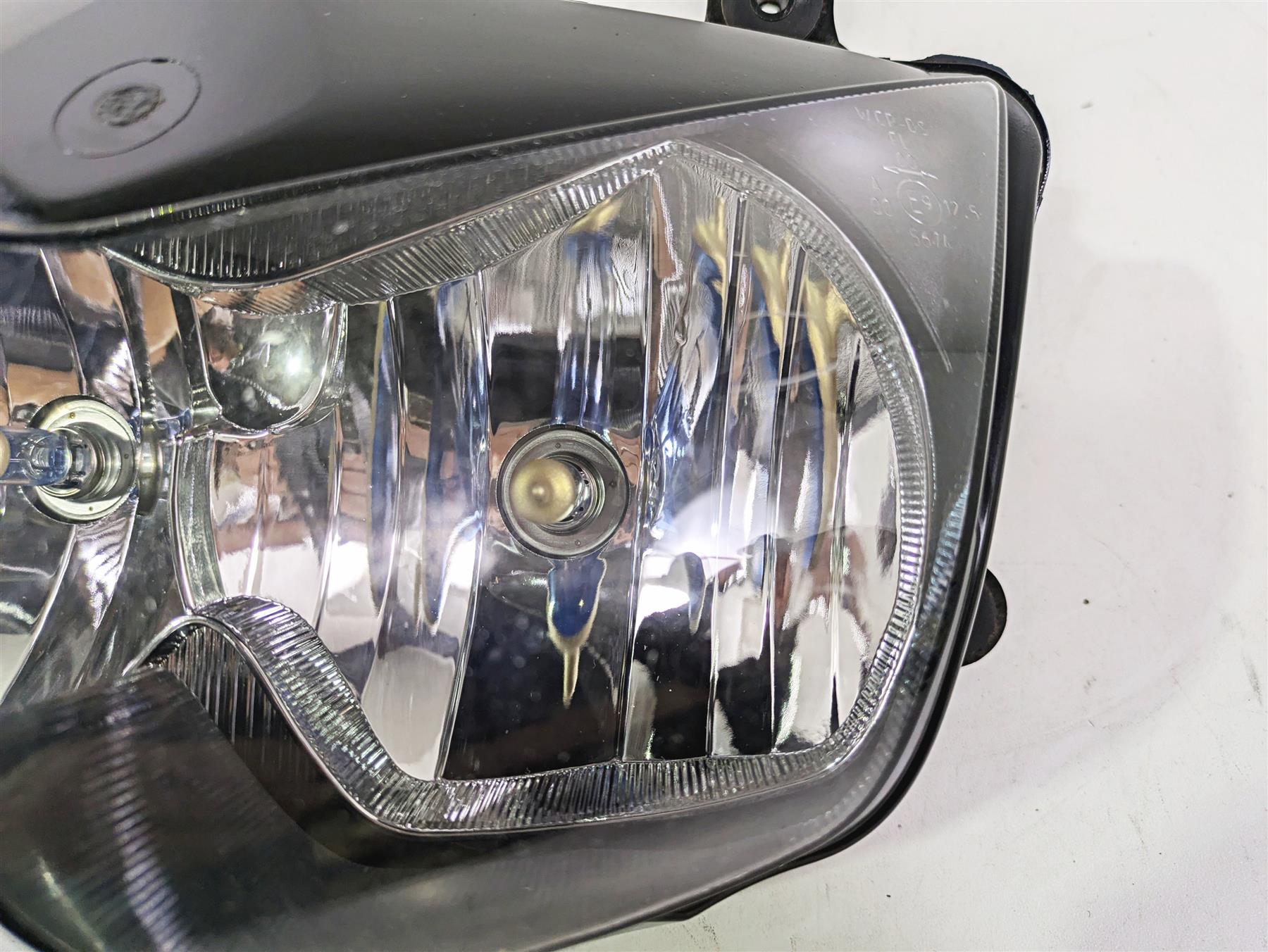 2009 Kawaski EX250 Ninja 250R Headlight Head Light Lamp Lens 23007-0121 {{ shop.shopifyCountryName }} - Mototech271
