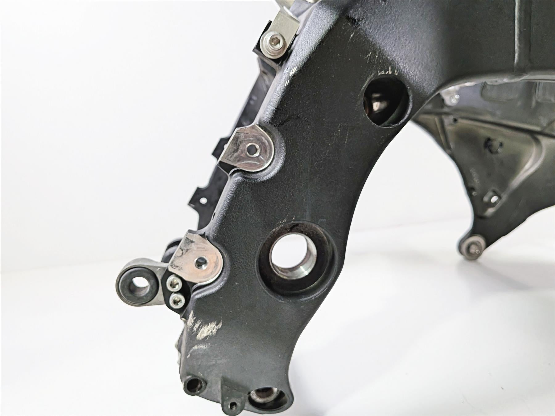 2024 Yamaha YZF R1 RN65 Main Frame Chassis - Damage - With Salvage Texas Title 2CR-21110-00-00 {{ shop.shopifyCountryName }} - Mototech271