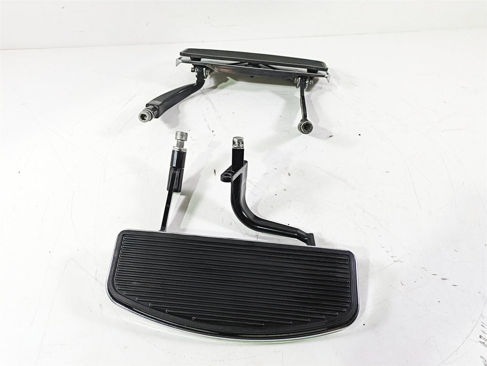 2008 Harley Touring FLHTCU E-Glide 105TH Front Floor Board Set 50622-83 50518-83 {{ shop.shopifyCountryName }} - Mototech271