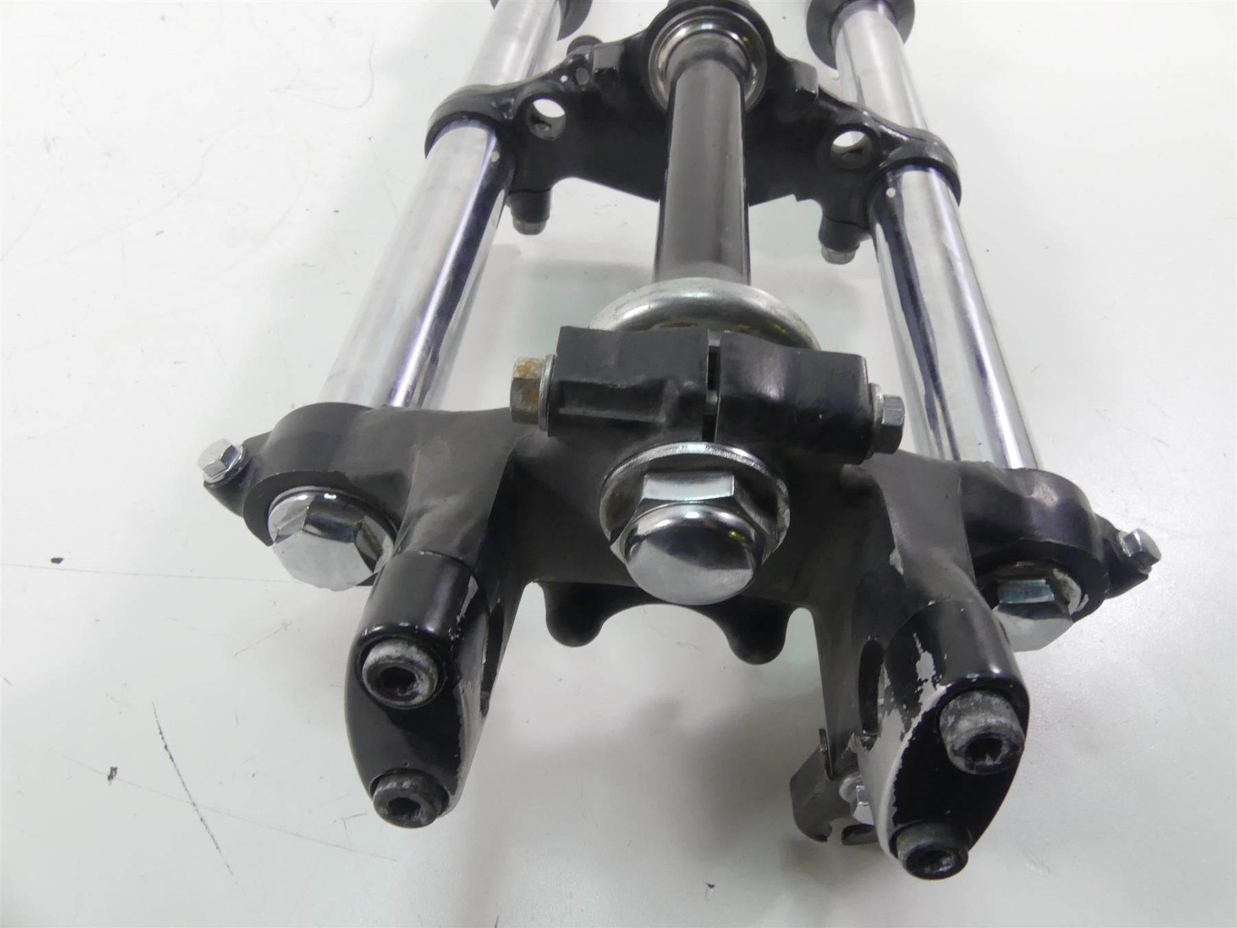 1977 Honda CB750 A Four Hondamatic Front Fork Leg Triple Tree Set 51500-393-003 {{ shop.shopifyCountryName }} - Mototech271