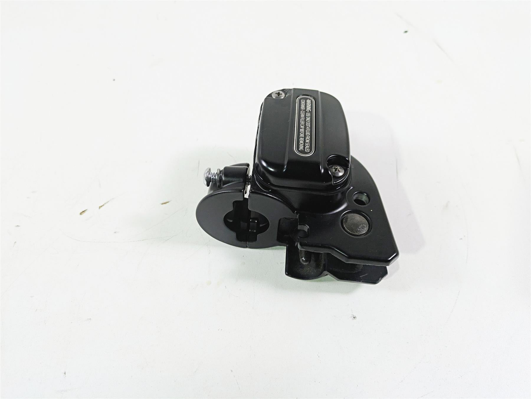 2009 Harley Touring FLHX Street Glide Front Brake Master Cylinder 44551-08F {{ shop.shopifyCountryName }} - Mototech271