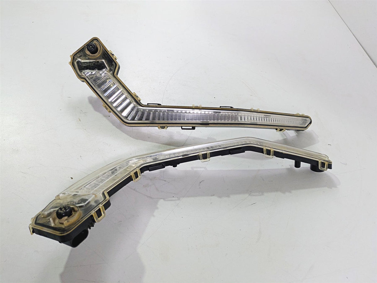 2020 Can Am Maverick X3 Turbo R STD Front Signature Running Light Set 710004994 {{ shop.shopifyCountryName }} - Mototech271