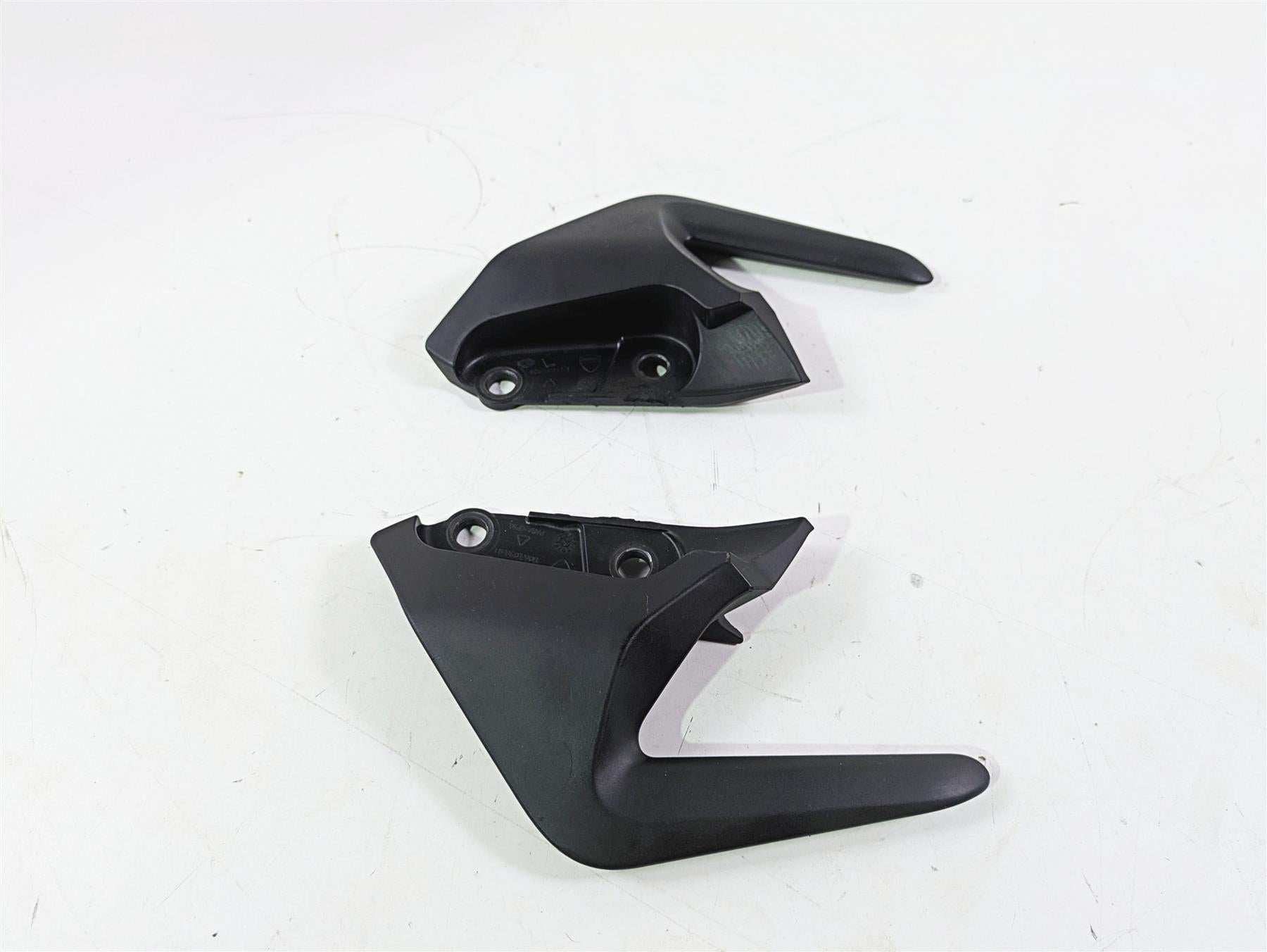 2016 Ducati Monster 1200 S Rear Grab Bar Handle Set 80610371B 80610381B {{ shop.shopifyCountryName }} - Mototech271
