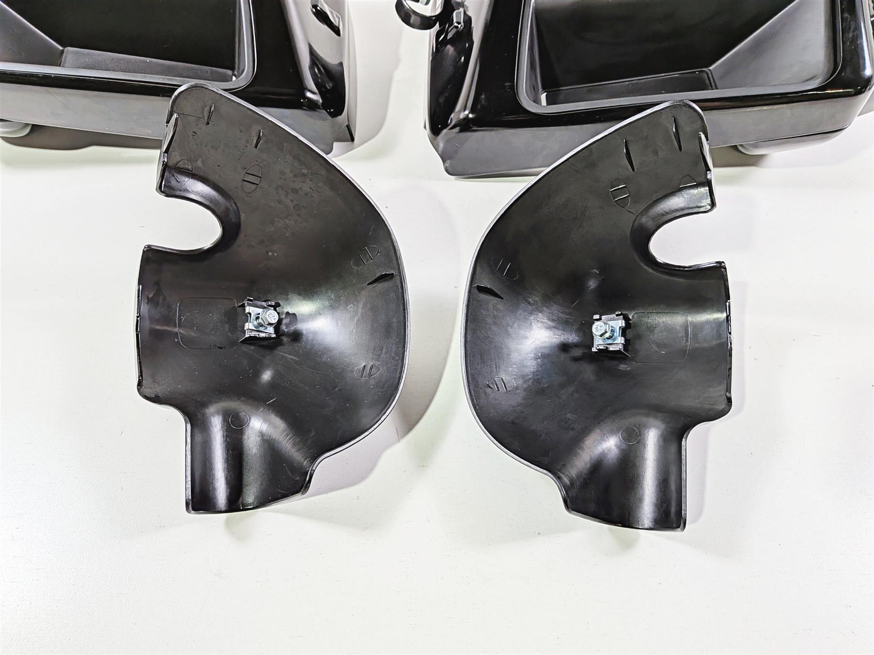2017 Harley Touring FLHXS Street Glide Left Right Leg Fairing Set Speaker Holes {{ shop.shopifyCountryName }} - Mototech271