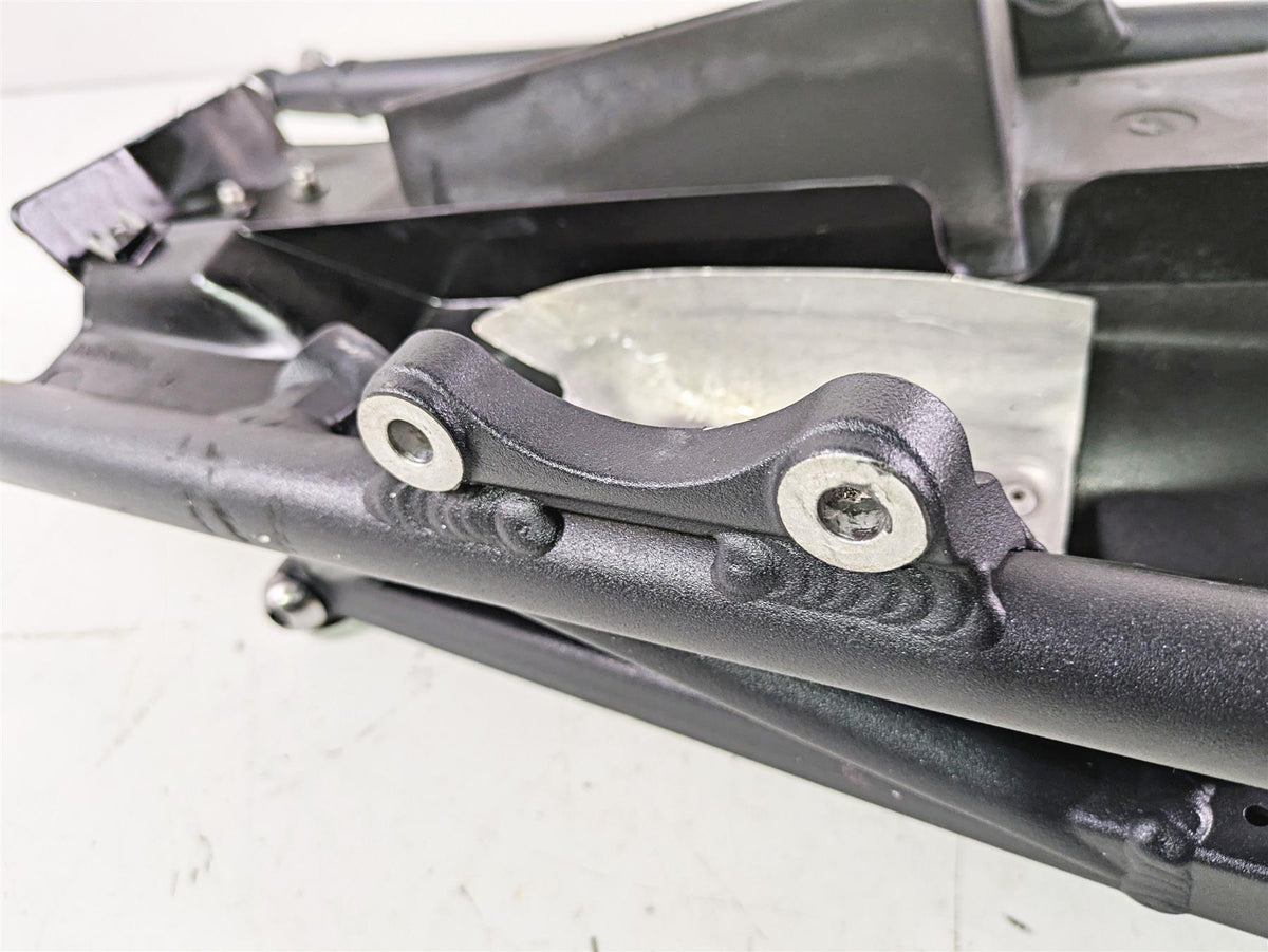 2012 Triumph Daytona 675 Straight Rear Subframe & Inner Fender - Read T2070593 {{ shop.shopifyCountryName }} - Mototech271