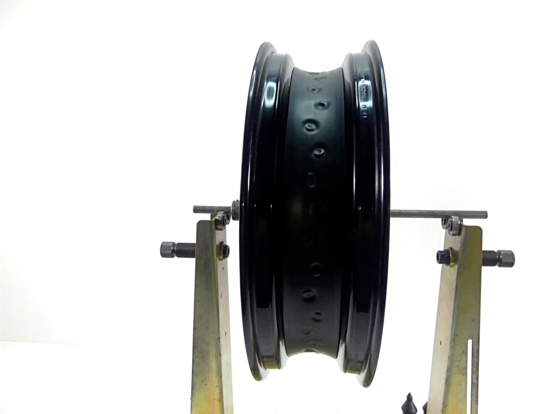2017 Harley Dyna FXDB Street Bob Straight Rear Wheel Rim 17x4.5 41430-09A {{ shop.shopifyCountryName }} - Mototech271