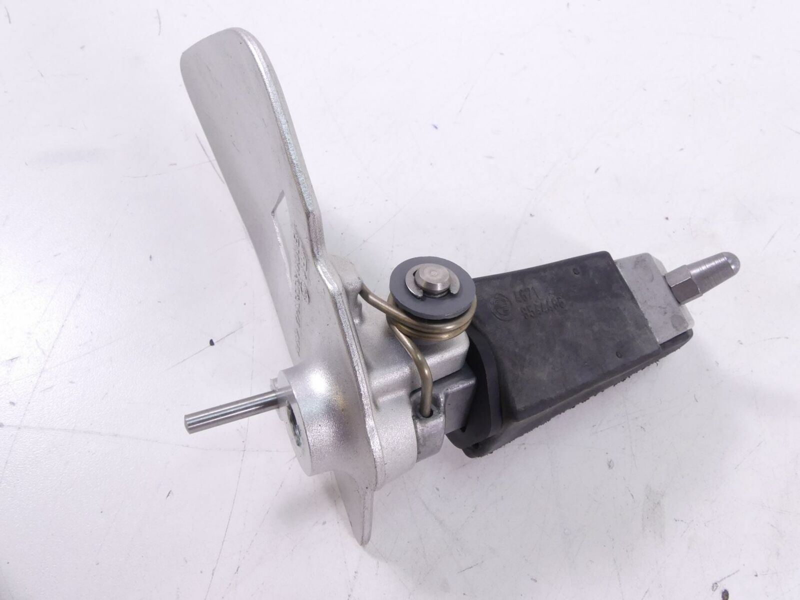 2014 BMW R1200 RT RTW K52 Right Front Rider Footpeg 46718535642 / 46718560382 {{ shop.shopifyCountryName }} - Mototech271
