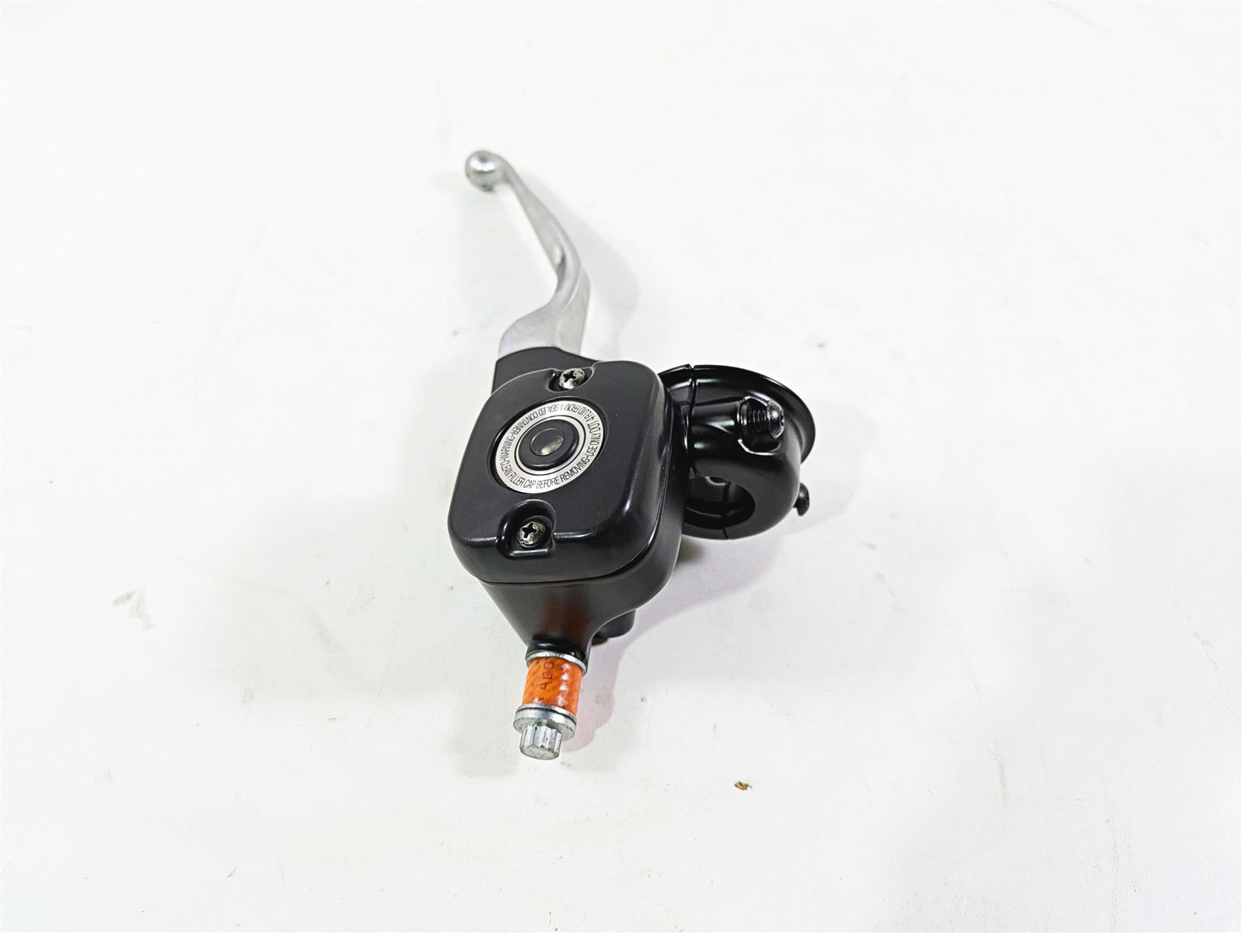 2016 Harley FXDL Dyna Low Rider Front Brake Master Cylinder 11/16" 45170-08F {{ shop.shopifyCountryName }} - Mototech271