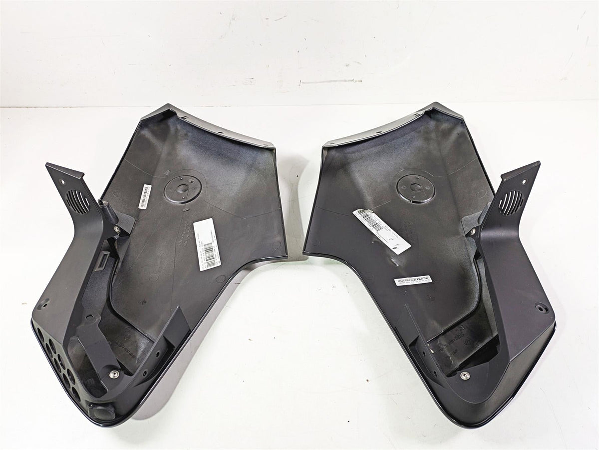 2009 BMW R1200RT K26 Upper Side Panel Cover Fairing Set 46637682943 46637682944 {{ shop.shopifyCountryName }} - Mototech271