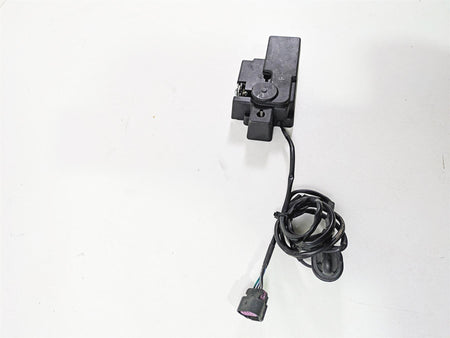 2017 Indian Chieftain Limited Right Bag Lock Control Module Lock 4017838 {{ shop.shopifyCountryName }} - Mototech271