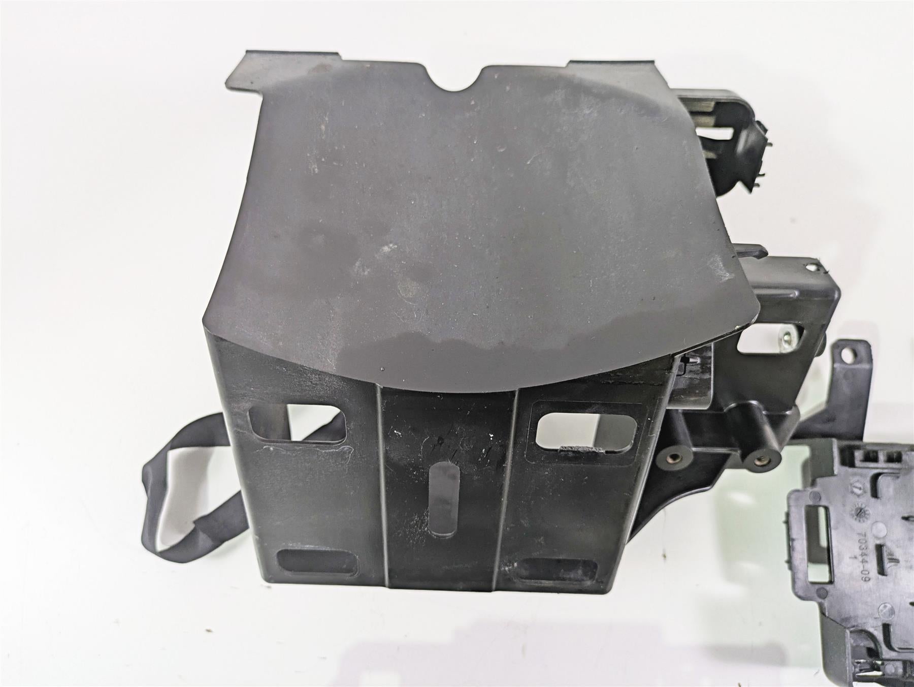 2010 Harley Touring FLHXSE CVO Street Glide Battery Tray Holder - Read 66281-09B {{ shop.shopifyCountryName }} - Mototech271