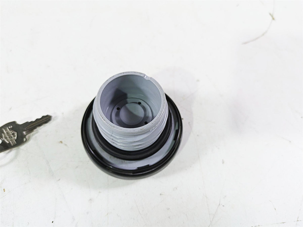 2018 Harley Softail FXFBS Fat Bob Fuel Tank Gas Cap + Key Set 61100124A {{ shop.shopifyCountryName }} - Mototech271