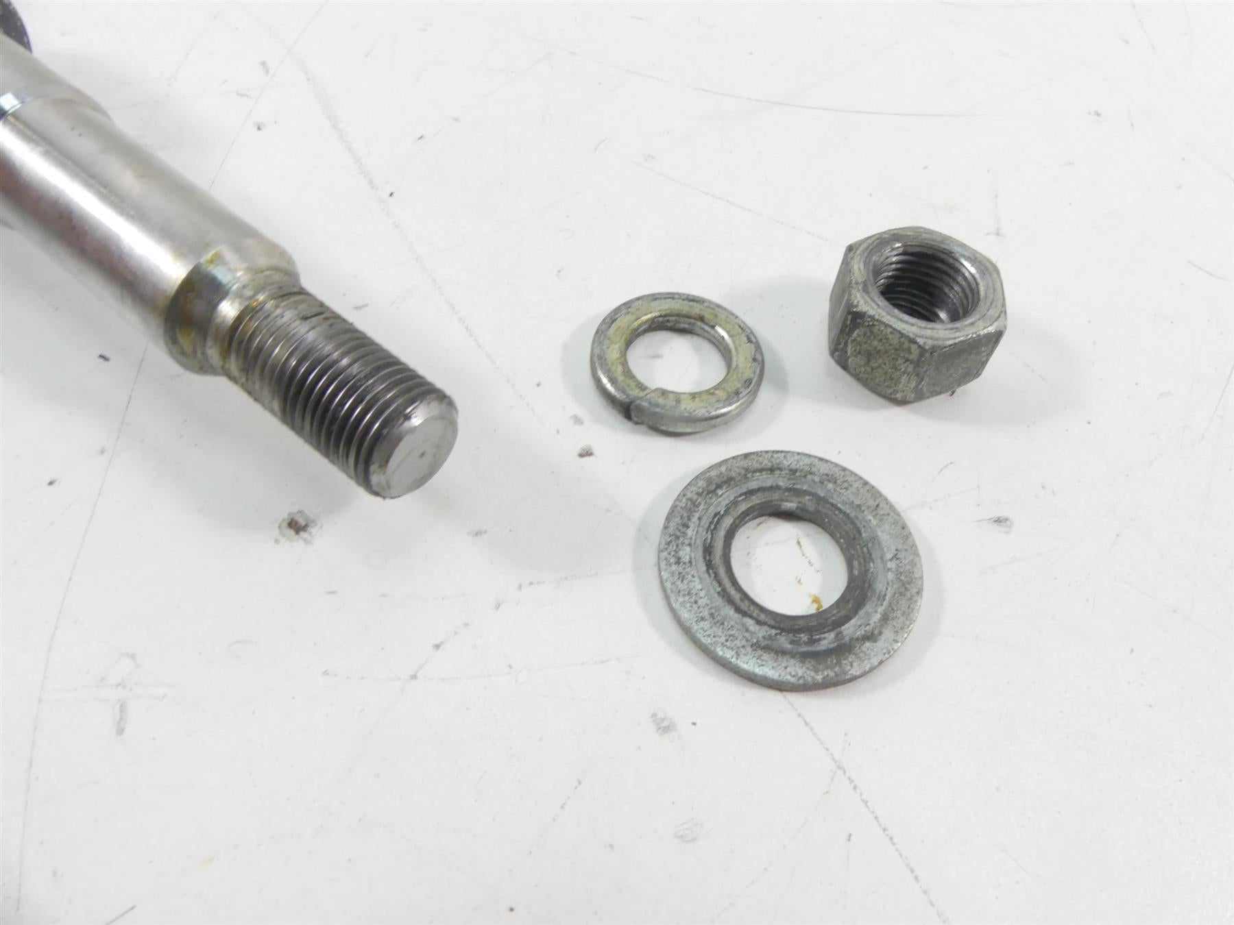 2004 Harley Softail FLSTFI Fat Boy Front Axle Wheel Spindle 3/4" 41584-86A {{ shop.shopifyCountryName }} - Mototech271