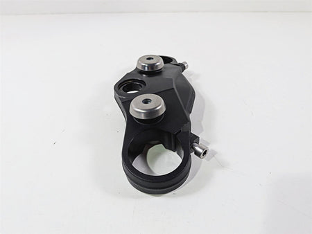 2019 Triumph Speed Triple RS 1050 Upper Triple Tree Steering Clamp T2042324 {{ shop.shopifyCountryName }} - Mototech271