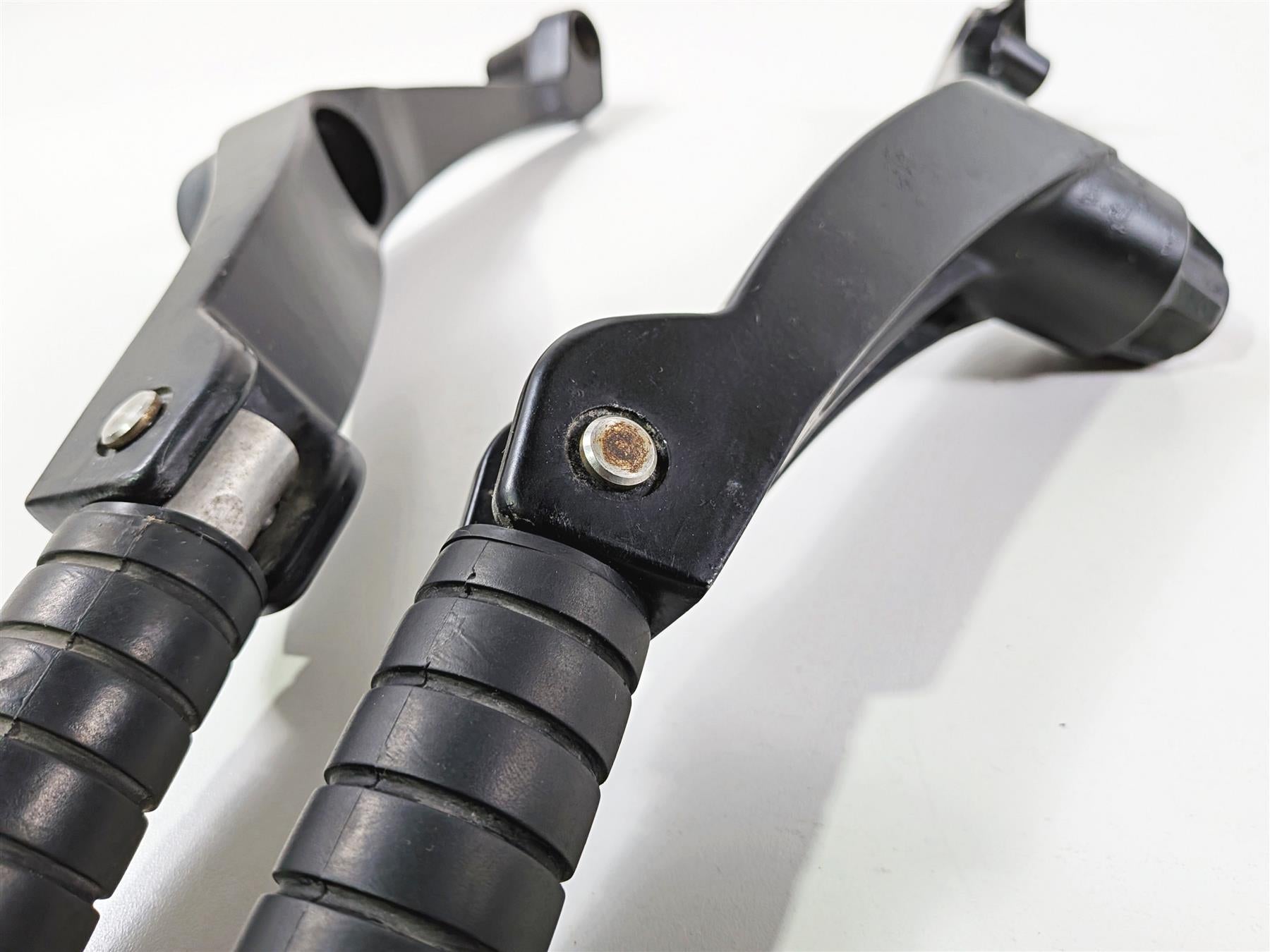 2016 Victory Cross Country Rear Passenger Footpeg Set 5136384 5136385 {{ shop.shopifyCountryName }} - Mototech271