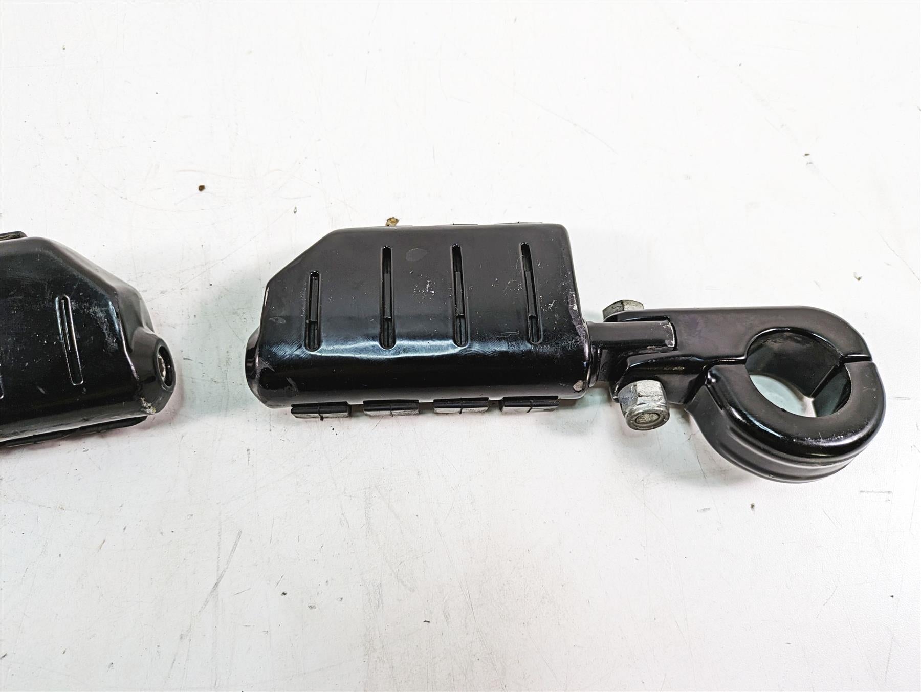 2020 Harley Softail FXBB Street Bob Crash Bar Highway Foot Peg Set - Read {{ shop.shopifyCountryName }} - Mototech271