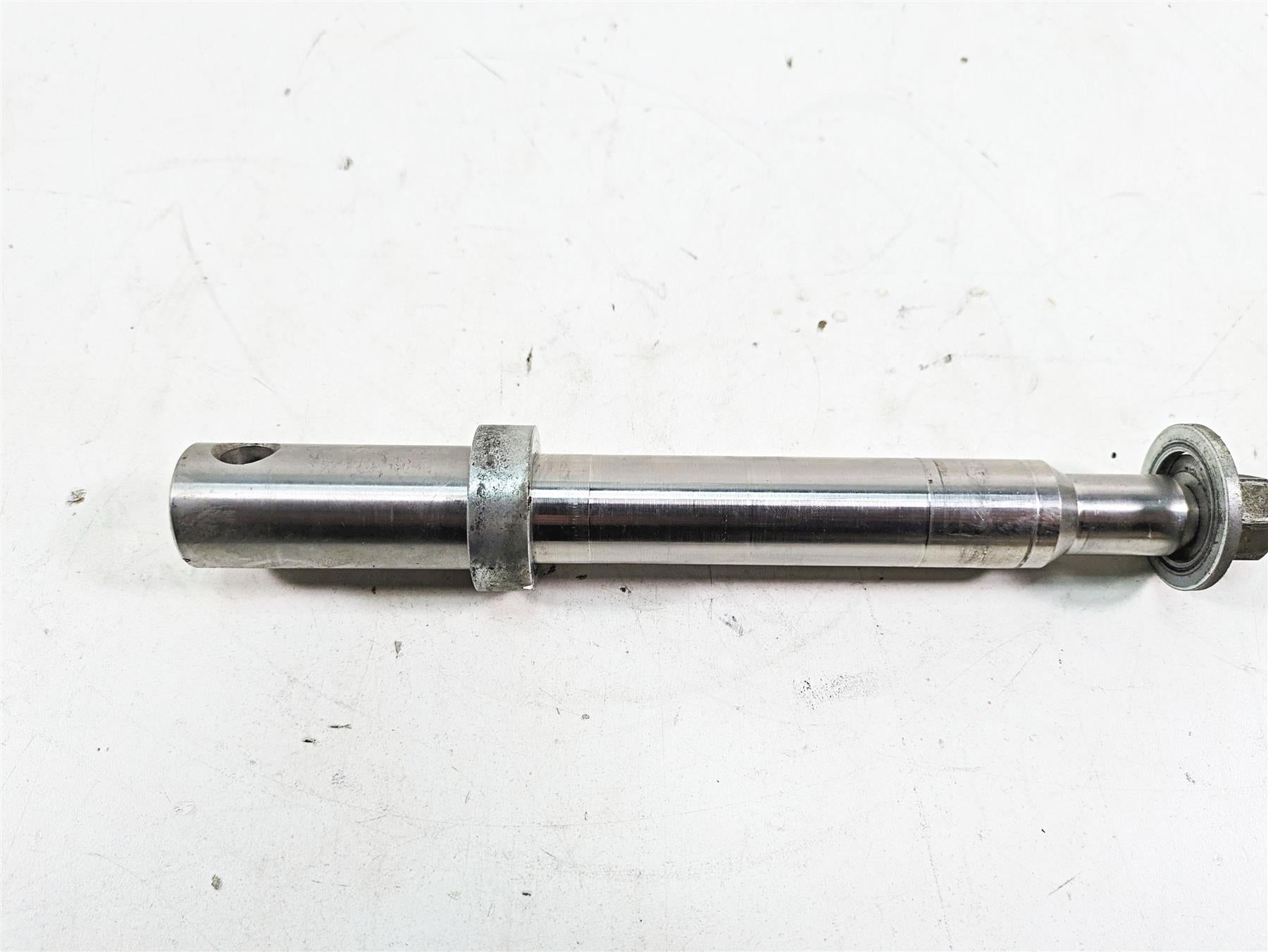 2005 Harley Dyna FXDL Low Rider Front Axle Wheel Spindle 1" 43758-04 {{ shop.shopifyCountryName }} - Mototech271