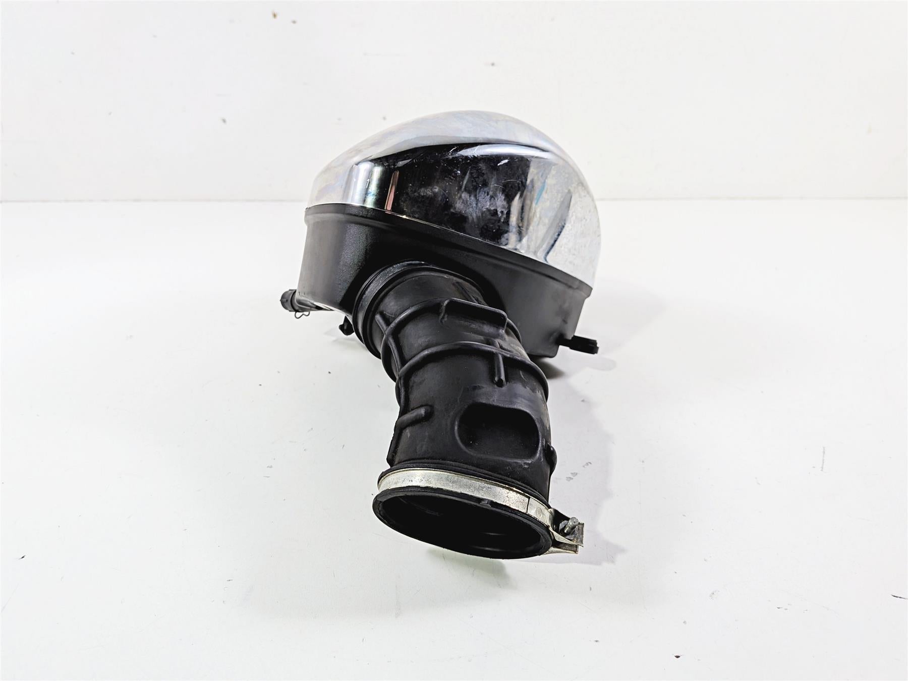 2014 Suzuki M109R VZR1800 Boulevard Right Air Cleaner Breather 13701-48G40 {{ shop.shopifyCountryName }} - Mototech271