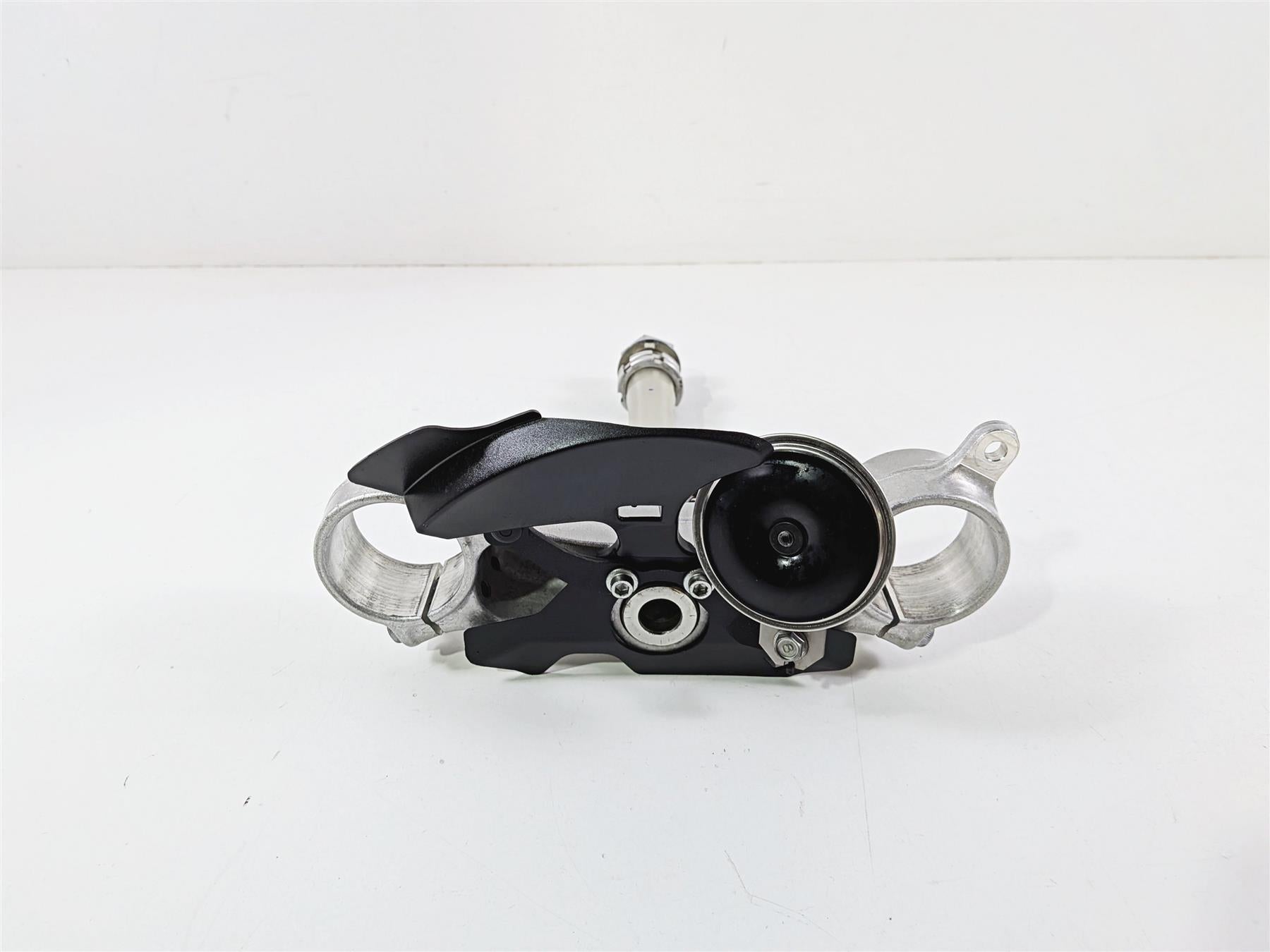2022 Yamaha YZF R1 R1M RN65 Lower Triple Tree Steering Clamp 2CR