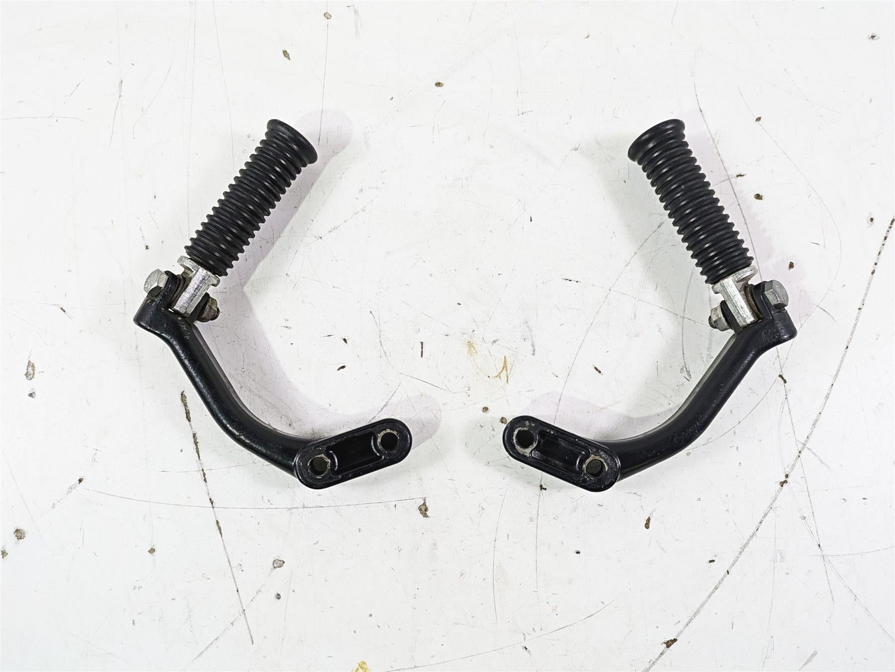 2012 Harley VRSCF Muscle V Rod Rear Passenger Footpeg Set 50822-09 50826-09 {{ shop.shopifyCountryName }} - Mototech271