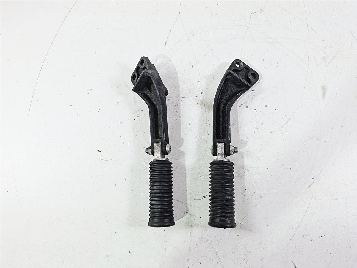 2011 Harley FXDC Dyna Super Glide Rear Passenger Footpeg Set 49224-06A 49230-06 {{ shop.shopifyCountryName }} - Mototech271
