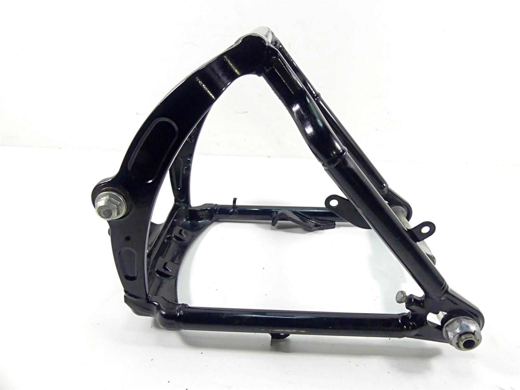 2016 Harley Softail FLS Slim Rear Swingarm Swing Arm & Axle 47573-11BHP | Mototech271