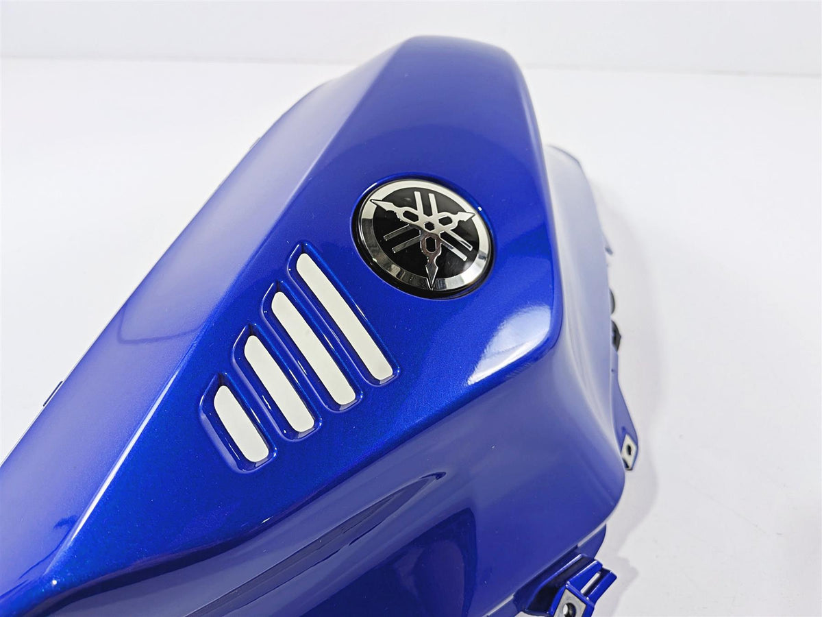 2025 Yamaha YZF R7 Oem Blue Left Side Tank Cover Fairing BEB-24129-00 {{ shop.shopifyCountryName }} - Mototech271