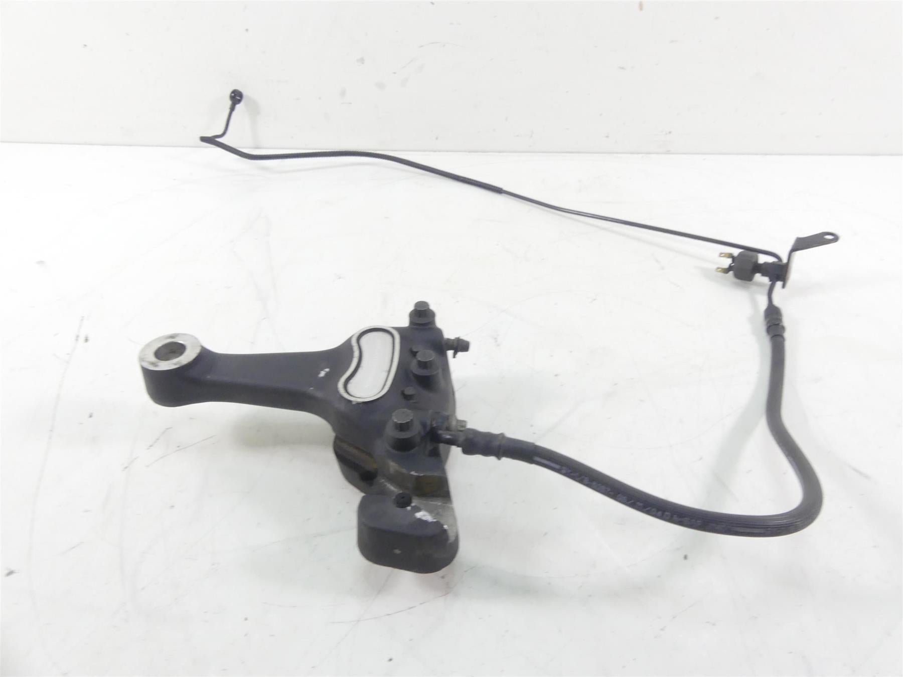 2005 Harley Softail FLSTSC Heritage Springer Rear Brake Caliper 44016-00D {{ shop.shopifyCountryName }} - Mototech271