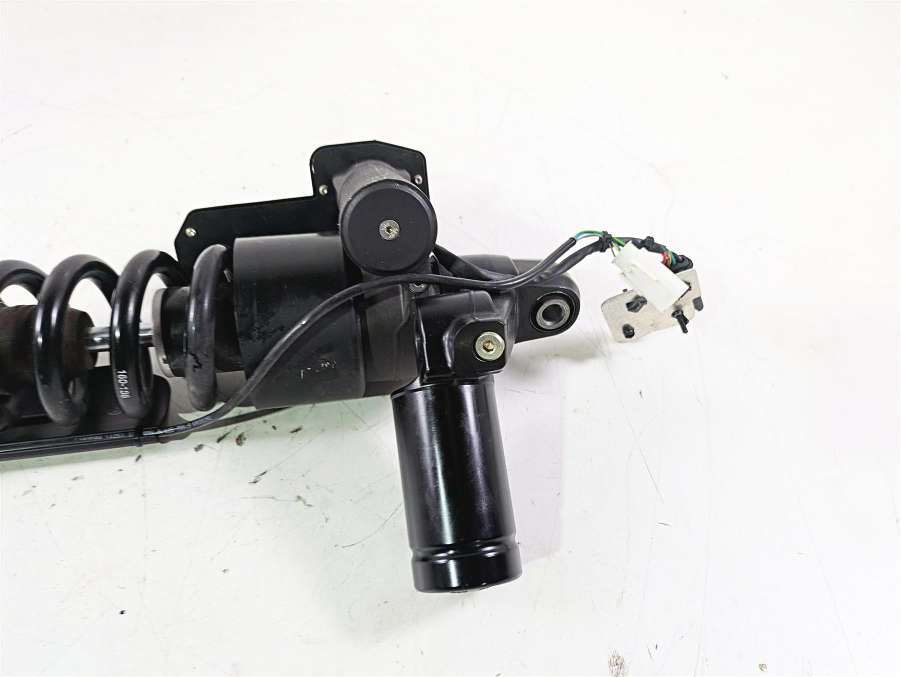 2015 BMW K1600 GT K48 Rear Shock Damper ESA 33537721122 11.06.7D.04 {{ shop.shopifyCountryName }} - Mototech271