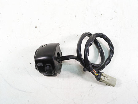 2007 Harley Sportster XL1200 C Left Hand Turn Signal Control Switch 71682-06A {{ shop.shopifyCountryName }} - Mototech271