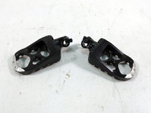 Load image into Gallery viewer, 2015 Harley FXDL Dyna Low Rider Aftermarket Grip Stunt Footpeg Foot Peg Set
