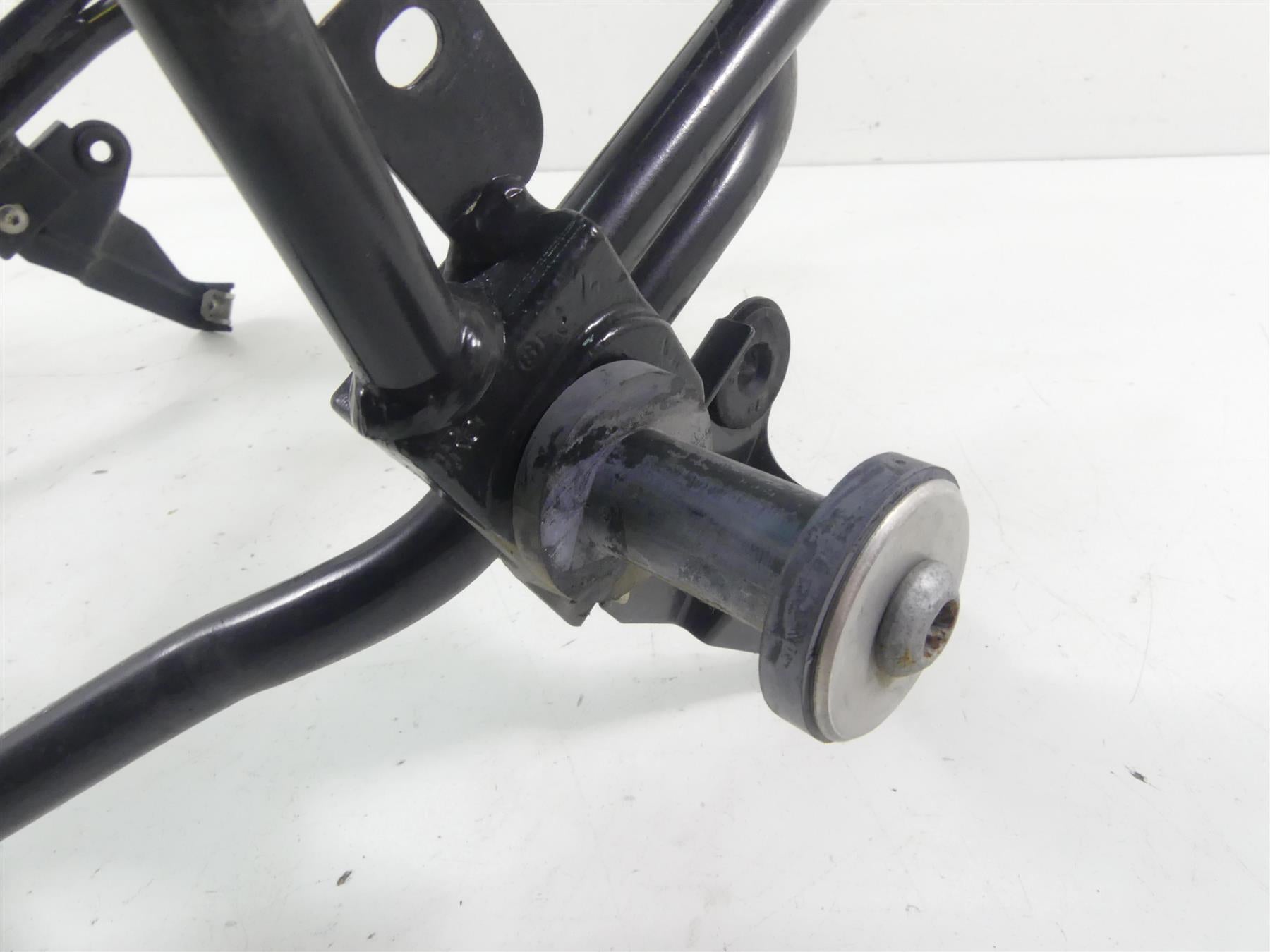 2008 BMW R1200GS K25 Front Fairing Cover Subframe Sub Frame 46637701558 {{ shop.shopifyCountryName }} - Mototech271