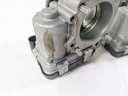 2015 Ducati Hypermotard 821 SP Throttle Body Bodies Fuel Injection Set 28240903A {{ shop.shopifyCountryName }} - Mototech271