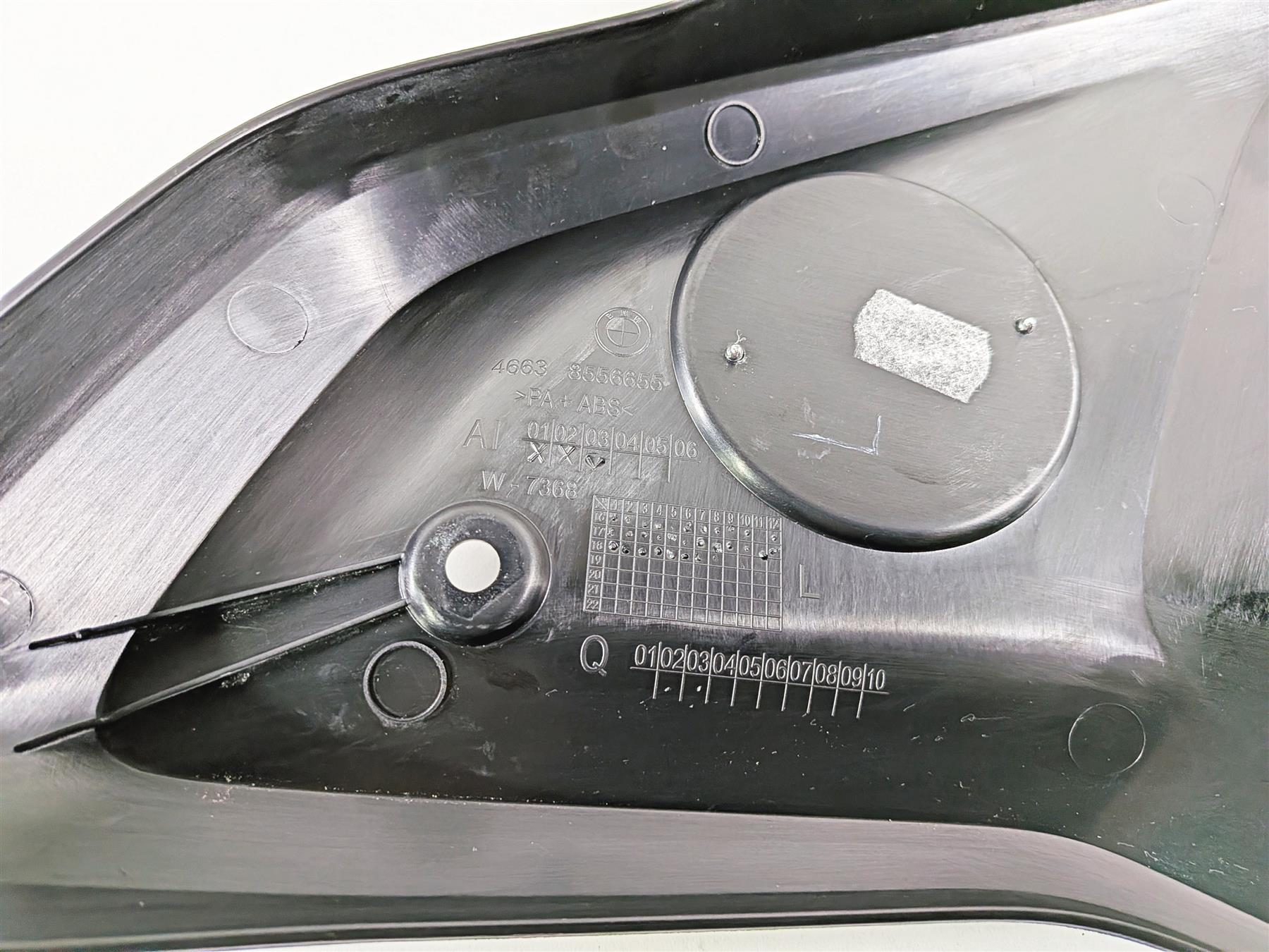 2019 BMW R1250GS K50 Left Intake Fairing & Emblem 46638556655 {{ shop.shopifyCountryName }} - Mototech271