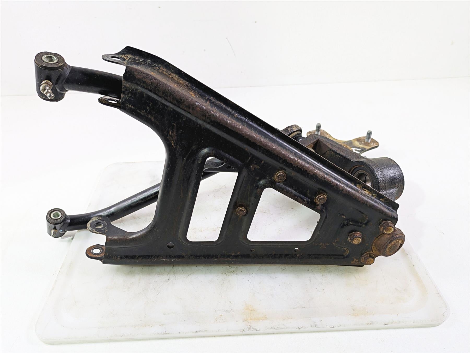 2011 Can-Am Outlander 650 4X4 XT Front Left Control Arm Knee Set 706201016 {{ shop.shopifyCountryName }} - Mototech271