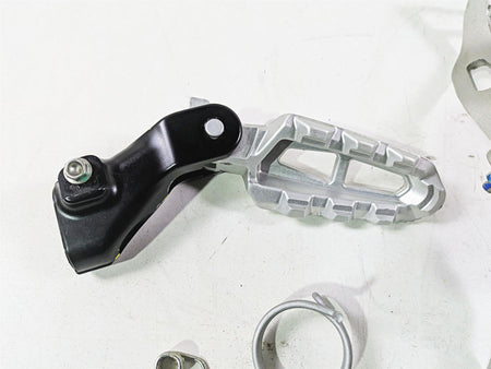 2022 Ducati Scrambler Desert Sled Right Foot Peg & Brake Pedal Set 82433651A {{ shop.shopifyCountryName }} - Mototech271