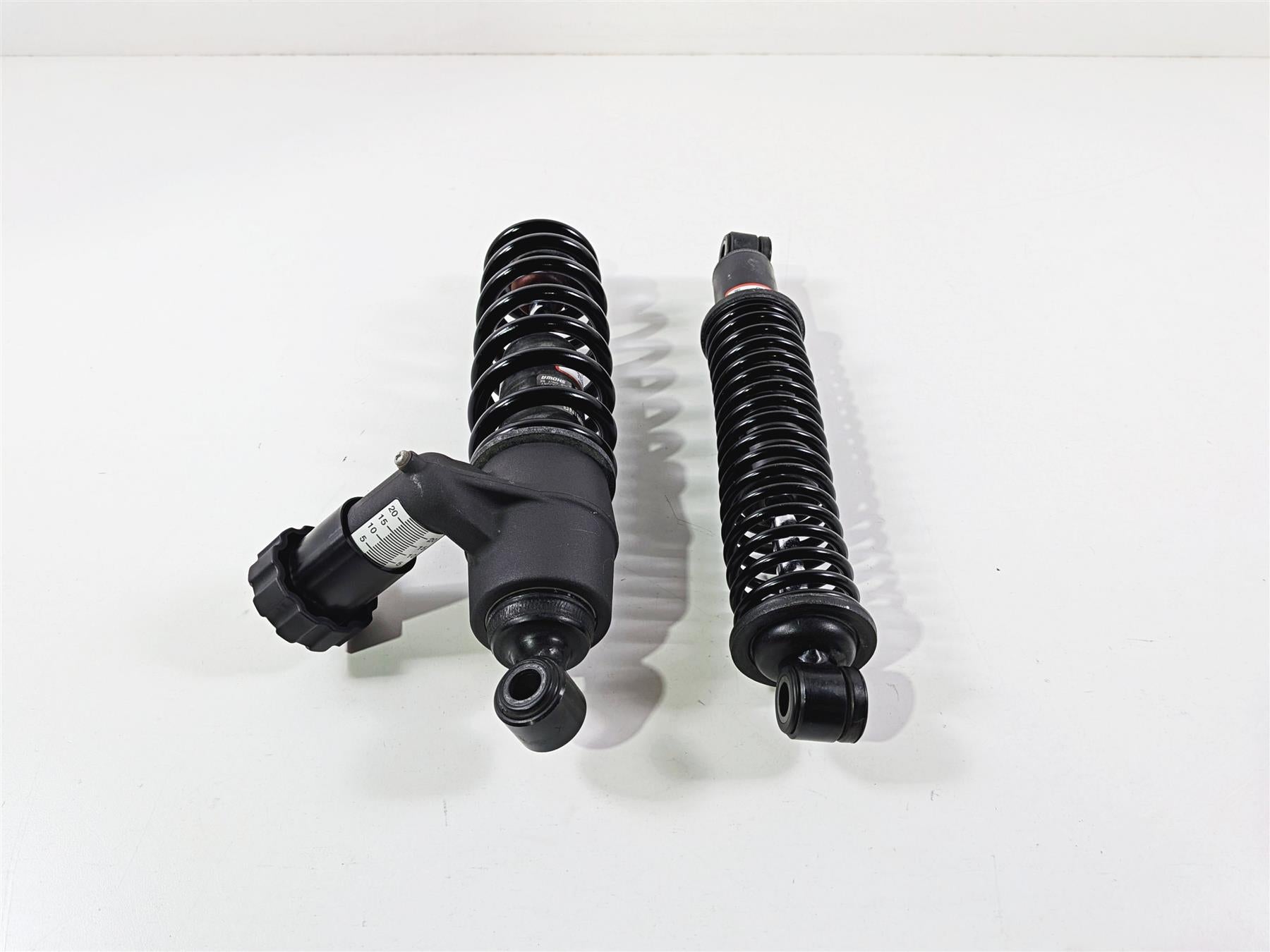 2018 Harley Touring FLHTCU Electra Glide 13" Rear Shock Set 54000093 54000094-Mototech271