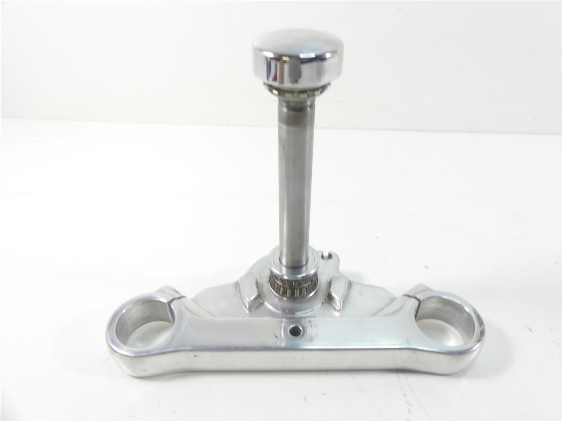 2009 Harley FXDF Dyna Fat Bob Lower Triple Tree Steering Yoke - 49mm 47648-08 {{ shop.shopifyCountryName }} - Mototech271