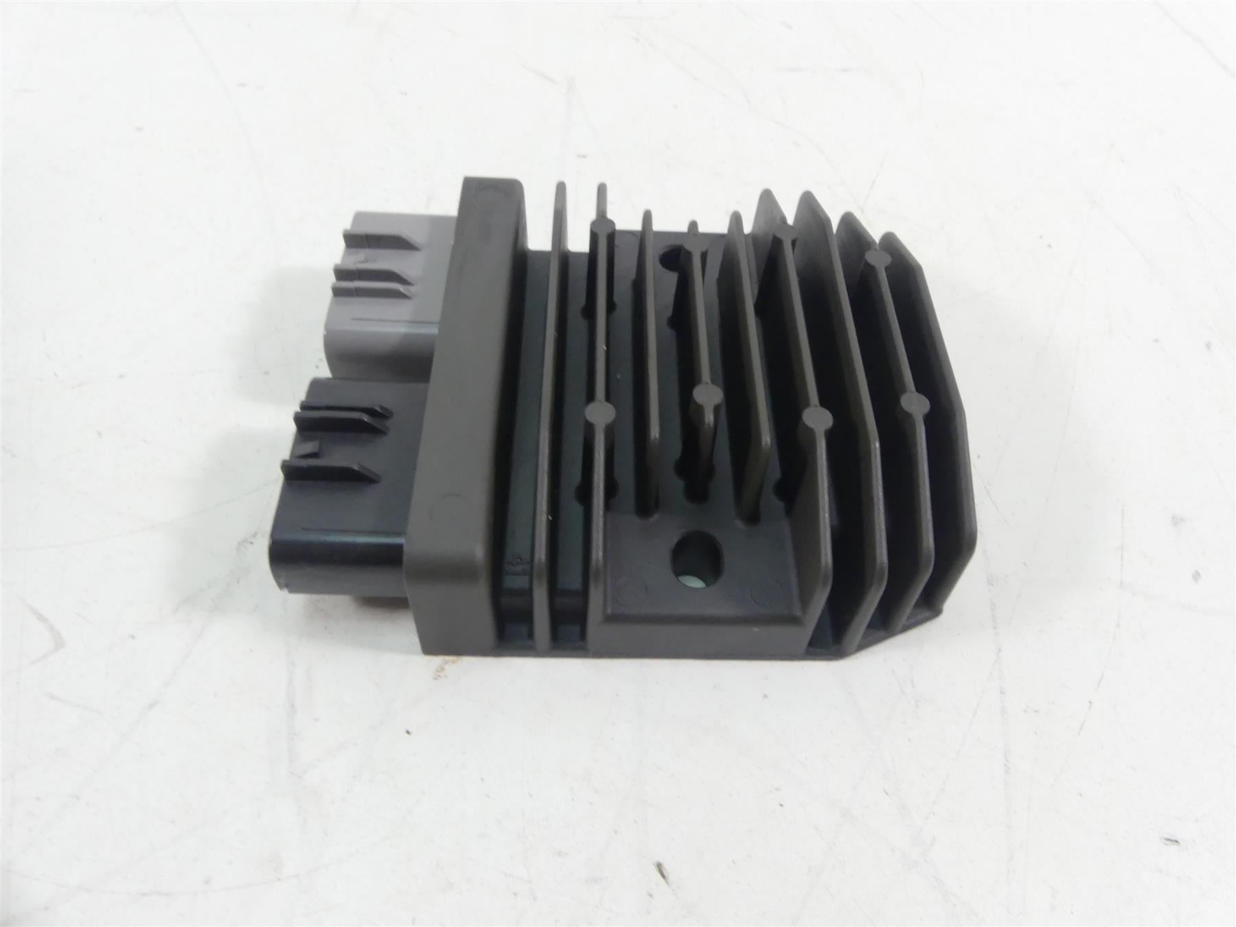 2016 BMW R1200RS K54 Rectifier Voltage Regulator FH020AA 12318523367 {{ shop.shopifyCountryName }} - Mototech271