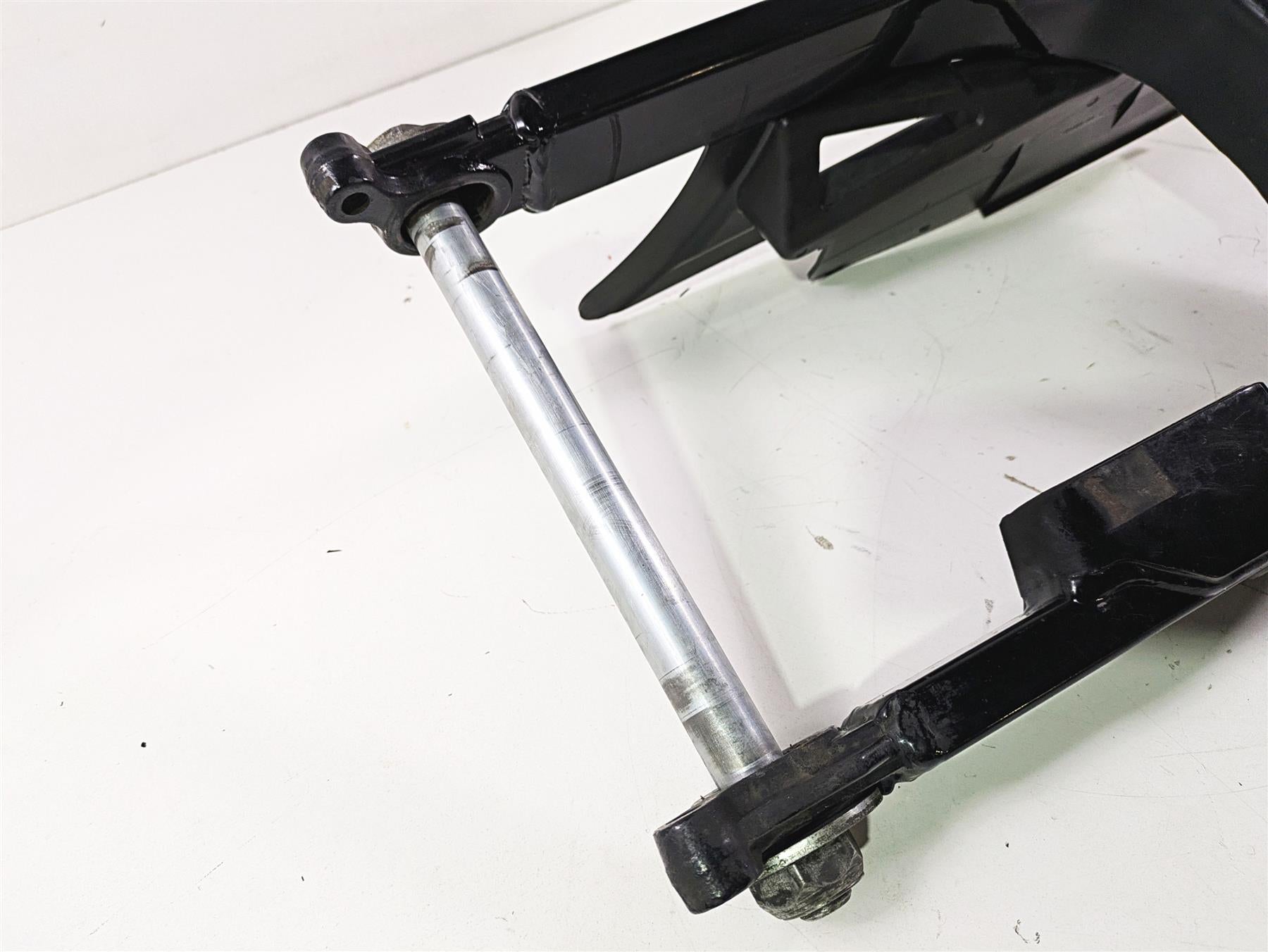 2008 Harley Touring FLHTP Electra Glide Rear Swingarm Swing Arm 47549-02A {{ shop.shopifyCountryName }} - Mototech271
