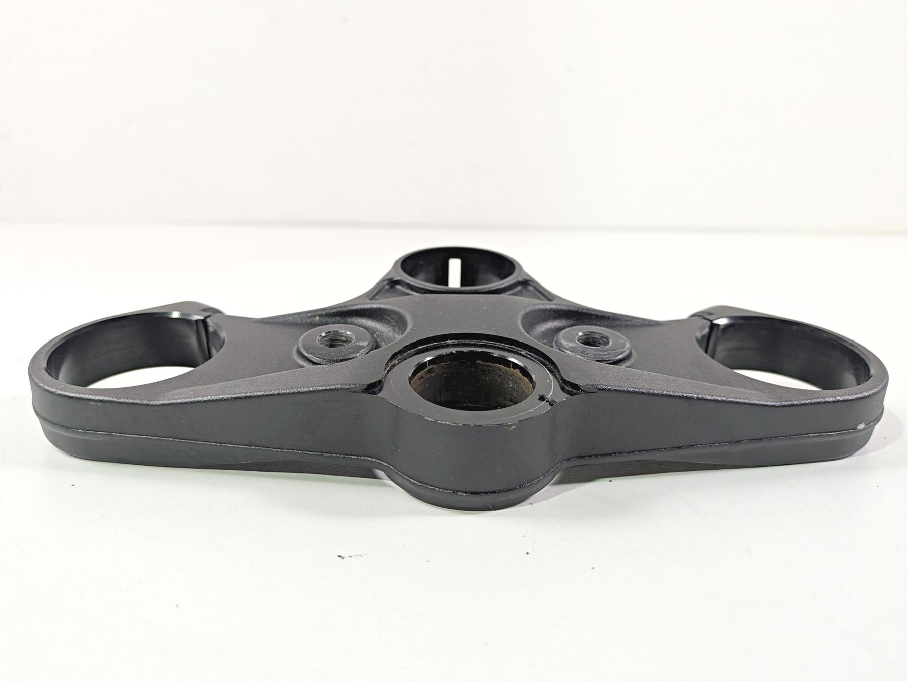 2017 Aprilia RSV 1100 Tuono V4 Factory Upper Triple Tree Clamp - Read 2B003976 {{ shop.shopifyCountryName }} - Mototech271