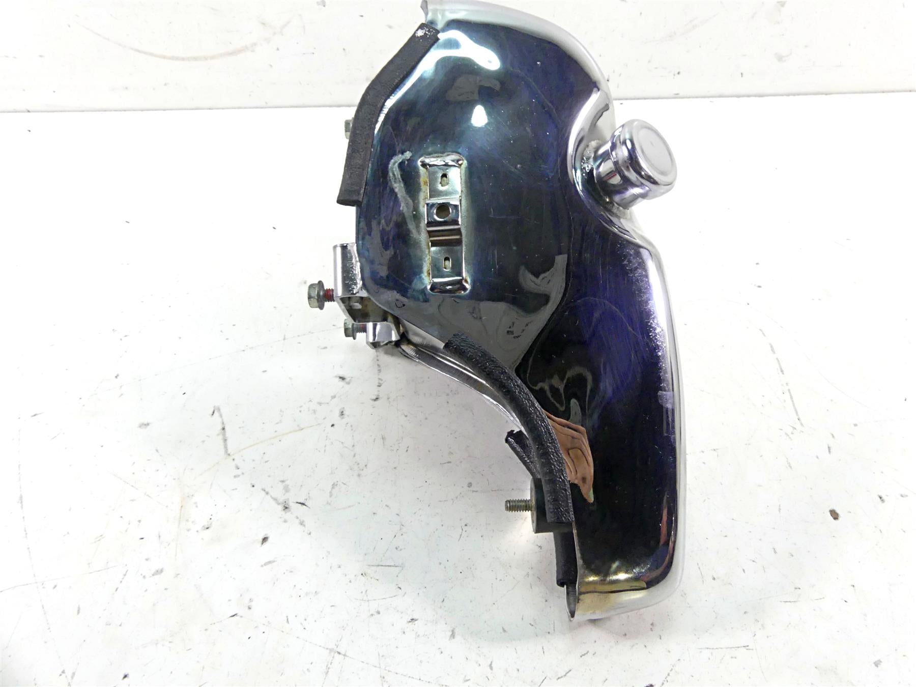 1997 Harley Sportster XL1200 C Chrome Oil Tank & Dipstick Set 62475-97A {{ shop.shopifyCountryName }} - Mototech271