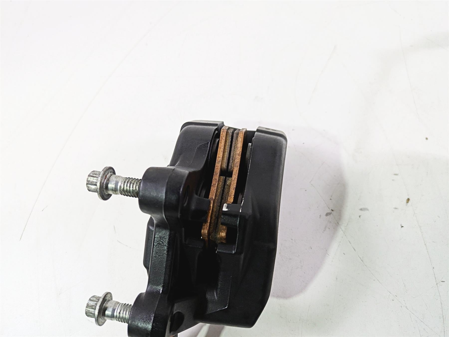 2010 Harley VRSCF Muscle Rod Front Brake Caliper & Line Set 44731-08 44732-08 {{ shop.shopifyCountryName }} - Mototech271