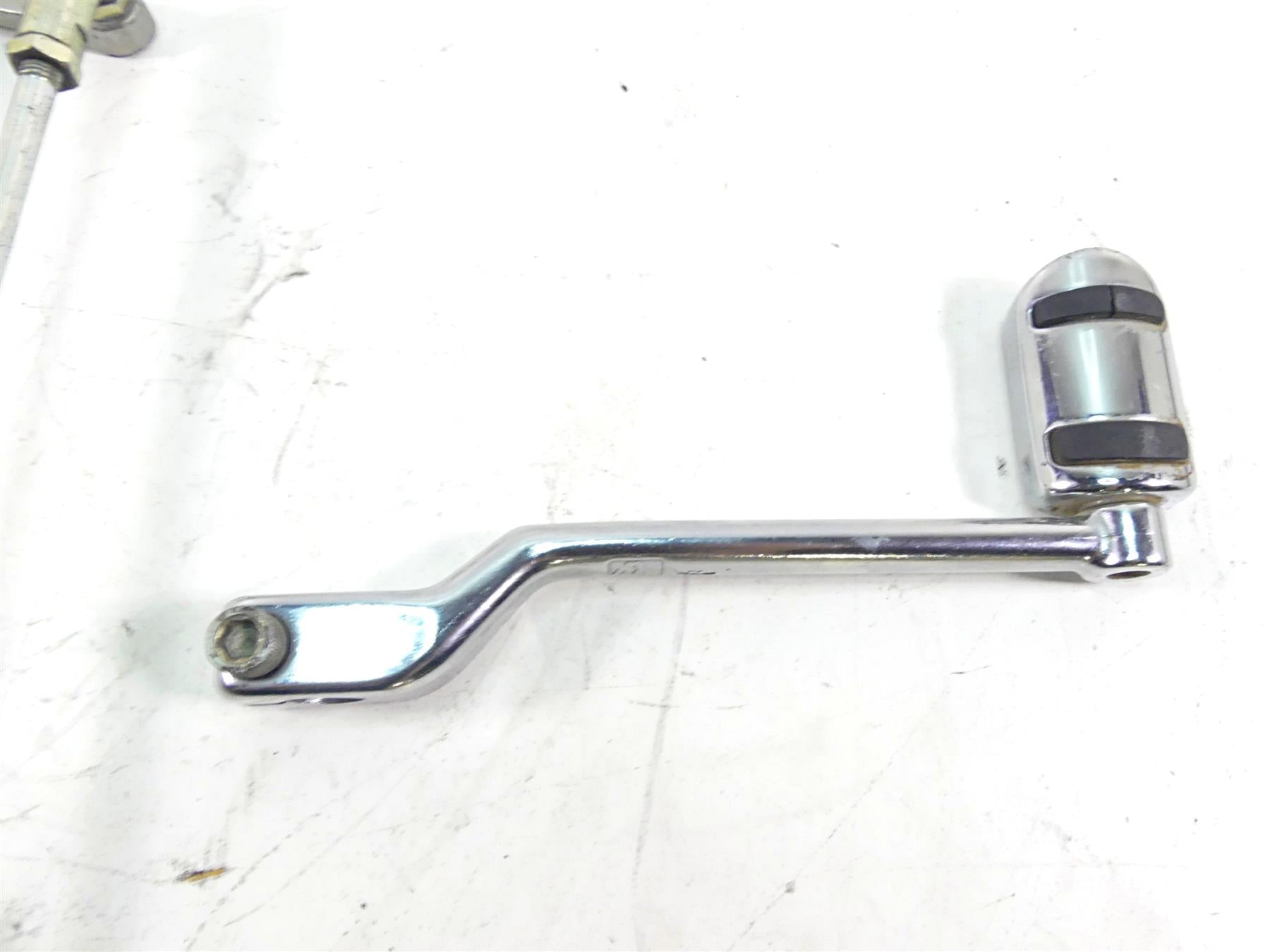 2008 Harley Touring FLHX Street Glide Shifter Shift Lever Pedal & Links 33895-82 {{ shop.shopifyCountryName }} - Mototech271