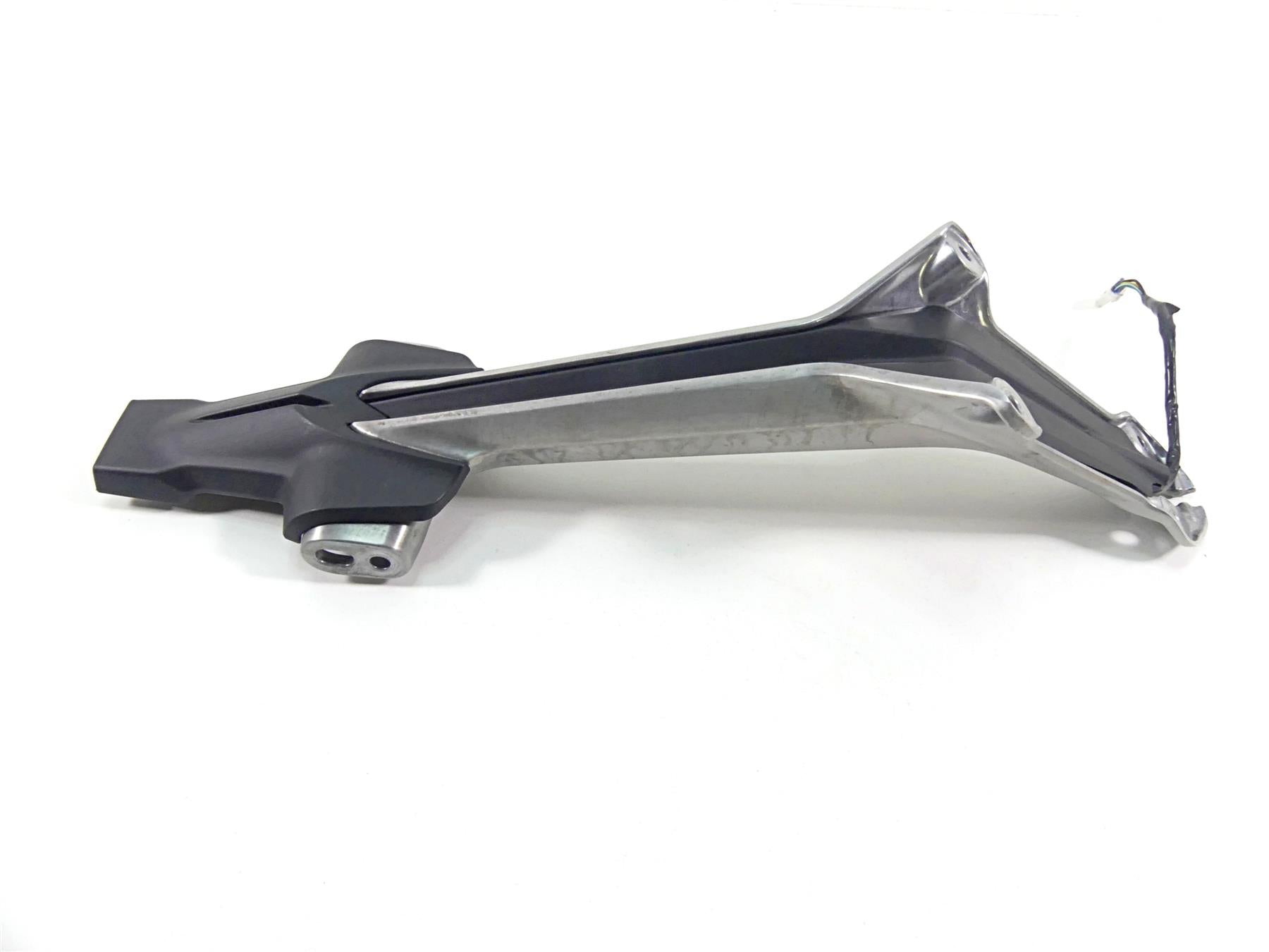 2022 Triumph Speed Triple 1200 RS Rear Tail Plate Blinker Holder Mount T2311130 {{ shop.shopifyCountryName }} - Mototech271